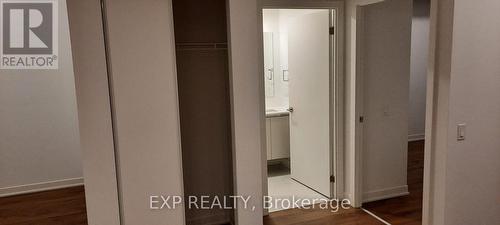 525-395 Dundas Street W, Oakville, ON - Indoor Photo Showing Other Room