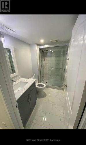 11 Mugford Crescent, Brampton, ON - Indoor Photo Showing Bathroom