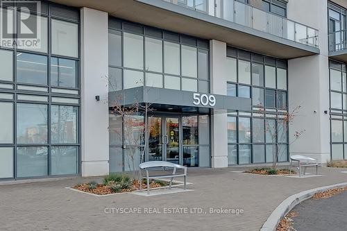 415 - 509 Dundas Street W, Oakville, ON - Outdoor