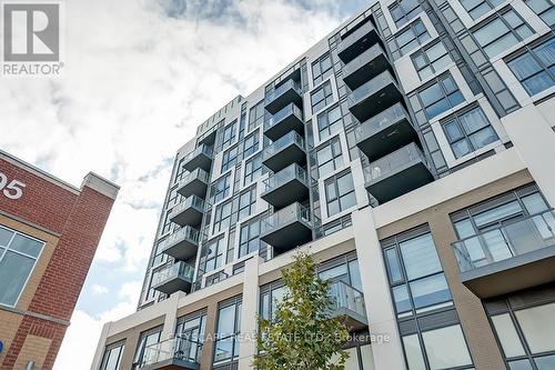 415 - 509 Dundas Street W, Oakville, ON - Outdoor With Balcony