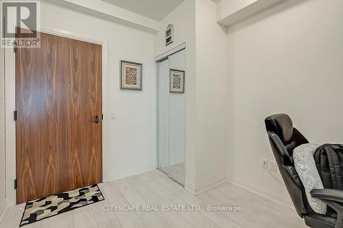 415 - 509 Dundas Street W, Oakville, ON - Indoor Photo Showing Other Room