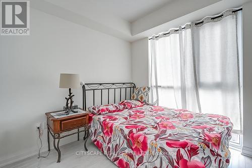 415 - 509 Dundas Street W, Oakville, ON - Indoor Photo Showing Bedroom