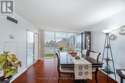 407 - 21 Markbrook Lane, Toronto, ON - Indoor Photo Showing Dining Room