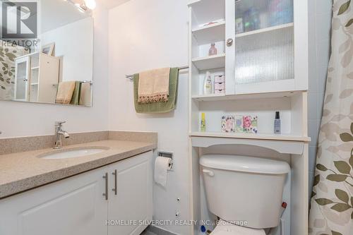 407 - 21 Markbrook Lane, Toronto, ON - Indoor Photo Showing Bathroom