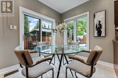 2576 Armour Crescent, Burlington, ON - Indoor Photo Showing Dining Room