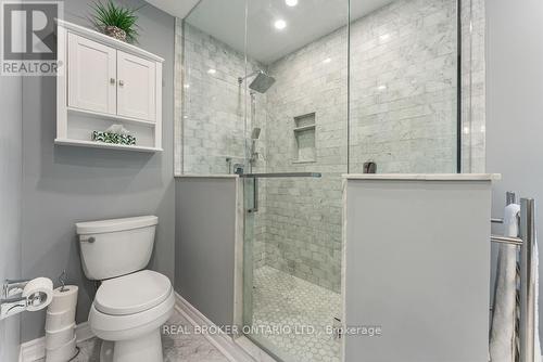 2576 Armour Crescent, Burlington, ON - Indoor Photo Showing Bathroom