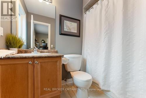 2576 Armour Crescent, Burlington, ON - Indoor Photo Showing Bathroom