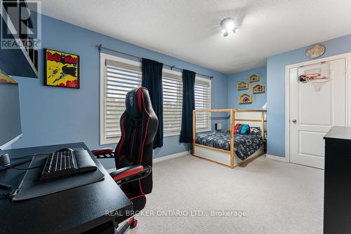 2576 Armour Crescent, Burlington, ON - Indoor Photo Showing Bedroom