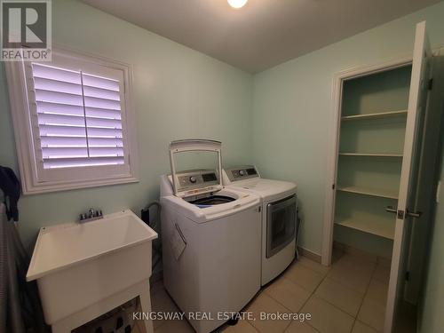 1450 Laurier Avenue, Milton, ON - Indoor Photo Showing Laundry Room