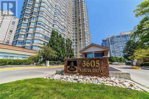 1112 - 3605 Kariya Drive, Mississauga, ON - Outdoor With Facade