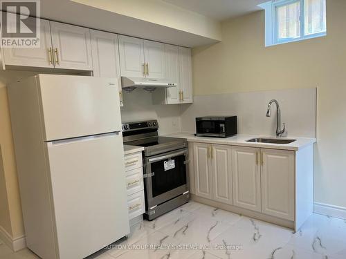 Bsmt - 447 Grindstone Trail, Oakville, ON - Indoor Photo Showing Kitchen