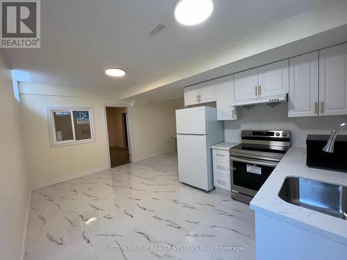 Bsmt - 447 Grindstone Trail, Oakville, ON - Indoor Photo Showing Kitchen