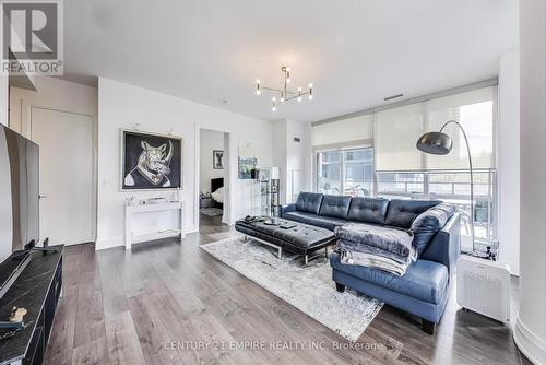 203 - 36 Park Lawn Road, Toronto, ON - Indoor Photo Showing Living Room