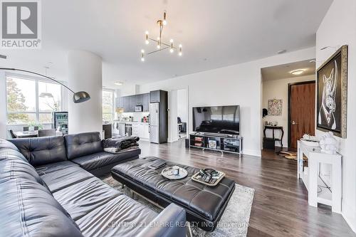 203 - 36 Park Lawn Road, Toronto, ON - Indoor Photo Showing Living Room