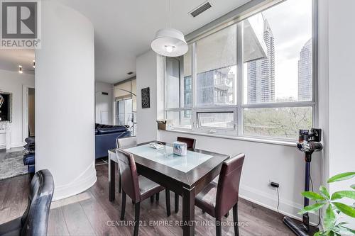 203 - 36 Park Lawn Road, Toronto, ON - Indoor Photo Showing Dining Room