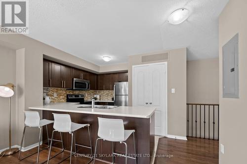 23 - 5625 Oscar Peterson Boulevard, Mississauga, ON - Indoor Photo Showing Kitchen With Upgraded Kitchen