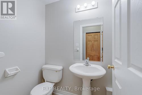 109 Eastbrook Way, Brampton, ON - Indoor Photo Showing Bathroom