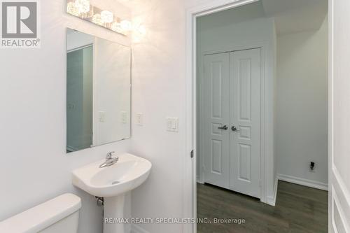 1705 - 220 Burnhamthorpe Road, Mississauga, ON - Indoor Photo Showing Bathroom