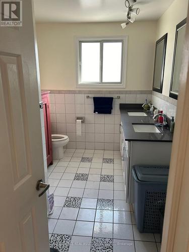 172 Kingsview Drive, Caledon, ON - Indoor Photo Showing Bathroom