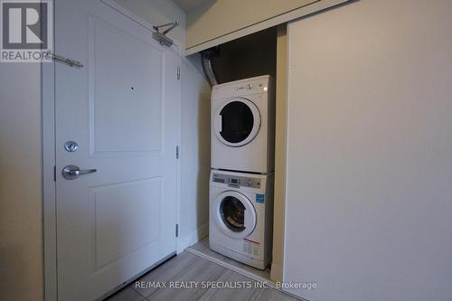 407 - 620 Sauve Street, Milton, ON - Indoor Photo Showing Laundry Room