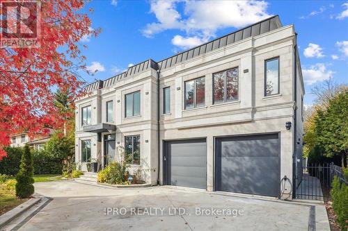 1453 Seagram Avenue S, Oakville, ON - Outdoor With Facade