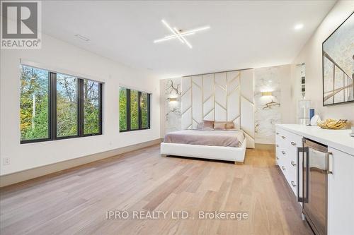 1453 Seagram Avenue S, Oakville, ON - Indoor Photo Showing Bedroom