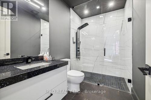 1453 Seagram Avenue S, Oakville, ON - Indoor Photo Showing Bathroom