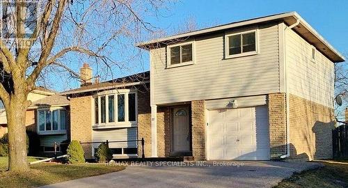 22 Geneva Court, Brampton, ON - Outdoor With Facade