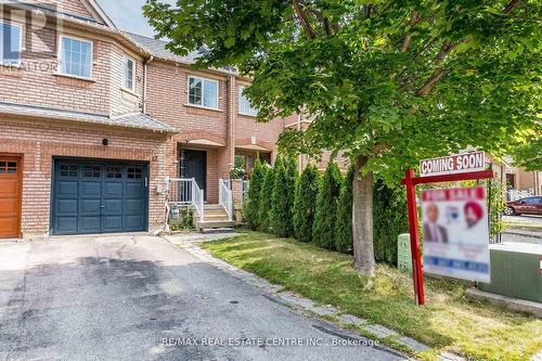 17 Coppermill Drive, Brampton, ON - Outdoor