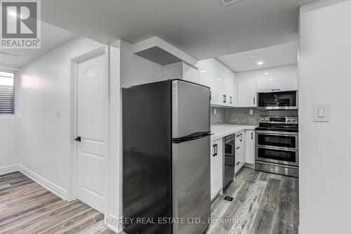 Bsmt - 5302 Floral Hill Crescent, Mississauga, ON - Indoor Photo Showing Kitchen