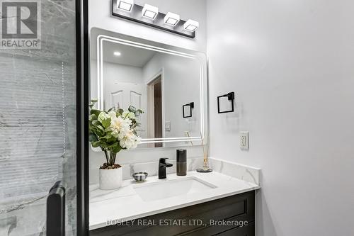 Bsmt - 5302 Floral Hill Crescent, Mississauga, ON - Indoor Photo Showing Bathroom