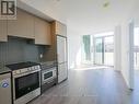 504 - 4208 Dundas Street W, Toronto, ON  - Indoor Photo Showing Kitchen 