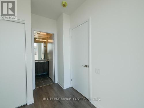 504 - 4208 Dundas Street W, Toronto, ON - Indoor Photo Showing Other Room