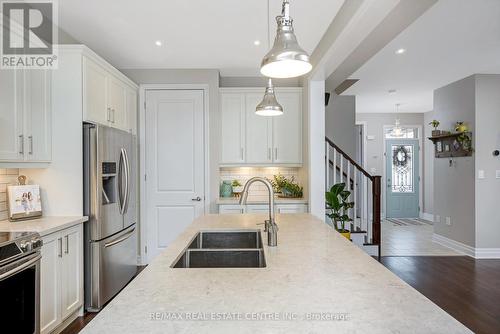 1166 Biason Circle, Milton, ON - Indoor Photo Showing Kitchen With Double Sink With Upgraded Kitchen