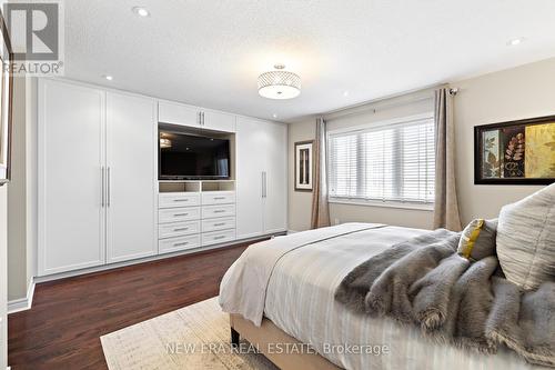 6751 Tattinger Avenue, Mississauga, ON - Indoor Photo Showing Bedroom