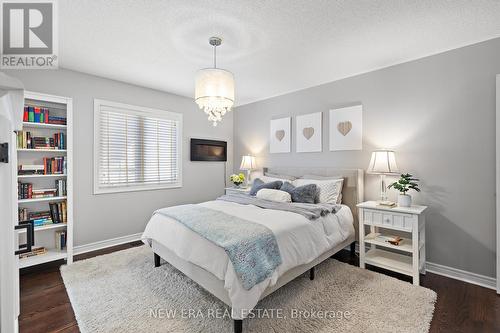 6751 Tattinger Avenue, Mississauga, ON - Indoor Photo Showing Bedroom