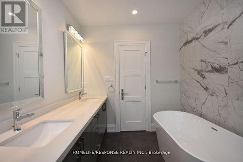 1A Harrison Avenue, Mississauga, ON - Indoor Photo Showing Bathroom