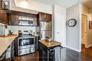 3905 - 2200 Lake Shore W Boulevard, Toronto, ON  - Indoor Photo Showing Kitchen With Stainless Steel Kitchen 