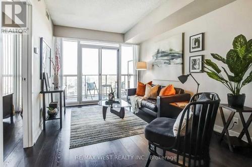 3905 - 2200 Lake Shore W Boulevard, Toronto, ON - Indoor