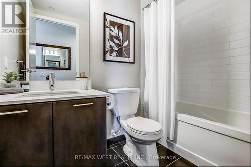 3905 - 2200 Lake Shore W Boulevard, Toronto, ON - Indoor Photo Showing Bathroom