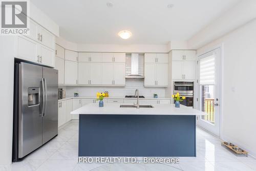 2437 Irene Crescent, Oakville, ON - Indoor Photo Showing Kitchen