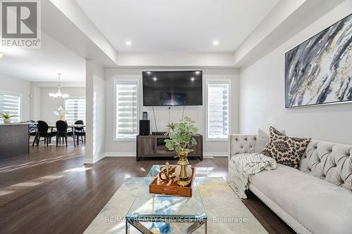 54 Wardlaw Avenue, Orangeville, ON - Indoor Photo Showing Living Room