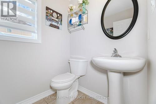 54 Wardlaw Avenue, Orangeville, ON - Indoor Photo Showing Bathroom