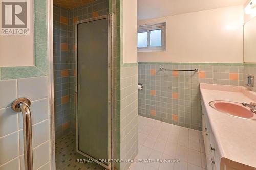 164 Derrydown Road, Toronto, ON - Indoor Photo Showing Bathroom