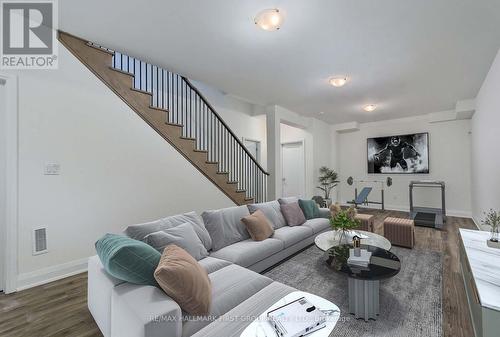 5 David Worgan Trail, Uxbridge, ON - Indoor Photo Showing Living Room