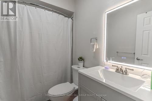 104 Stanley Street, Barrie, ON - Indoor Photo Showing Bathroom