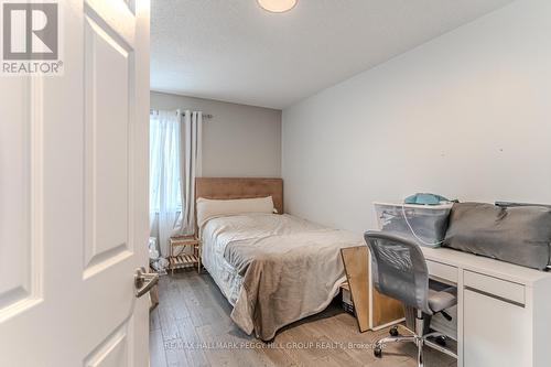 104 Stanley Street, Barrie, ON - Indoor Photo Showing Bedroom