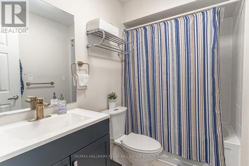 104 Stanley Street, Barrie, ON - Indoor Photo Showing Bathroom