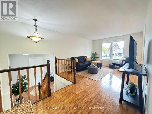 445 Mooney Crescent, Orillia, ON - Indoor Photo Showing Other Room