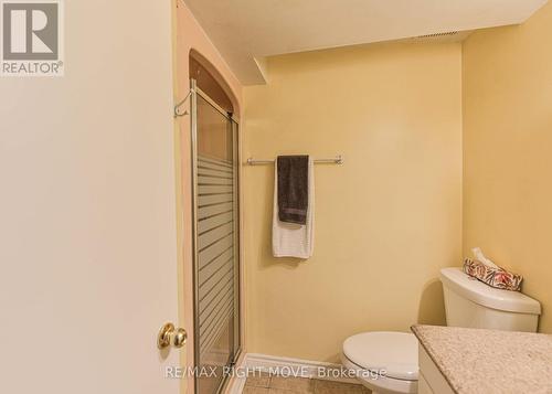 445 Mooney Crescent, Orillia, ON - Indoor Photo Showing Bathroom